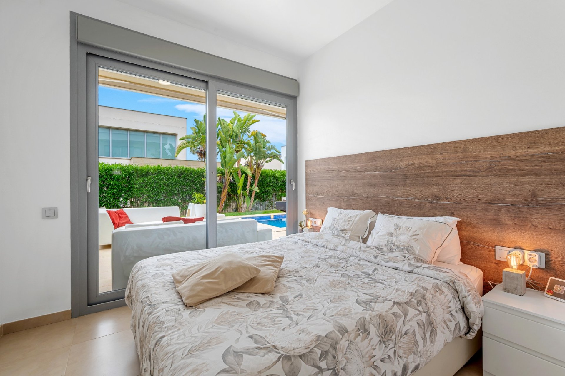 Resale - Villa - Orihuela - Vistabella