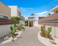 Resale - Villa - Orihuela - Vistabella
