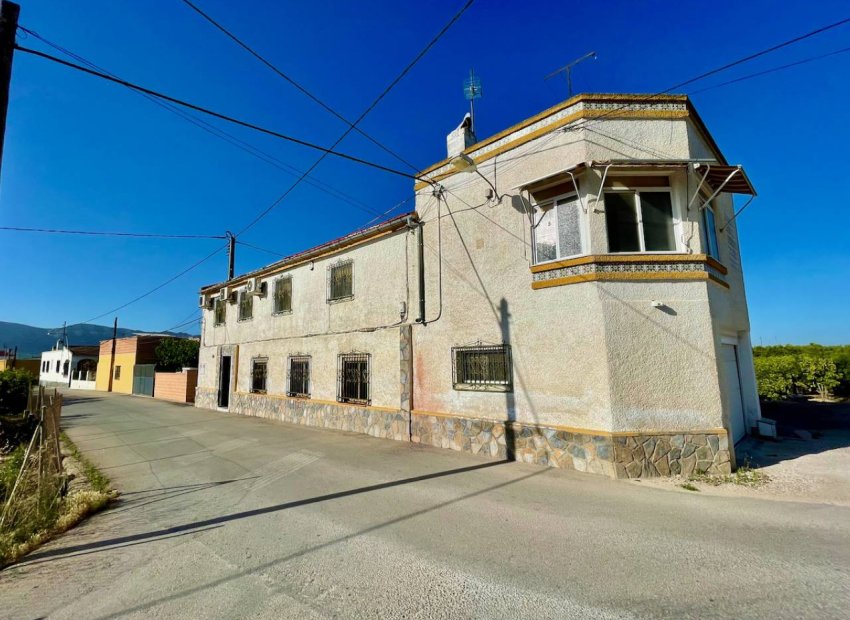 Resale - Villa - Orihuela