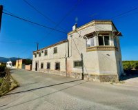 Resale - Villa - Orihuela