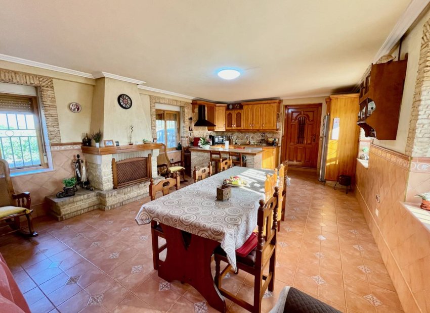 Resale - Villa - Orihuela