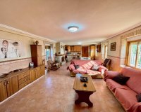 Resale - Villa - Orihuela