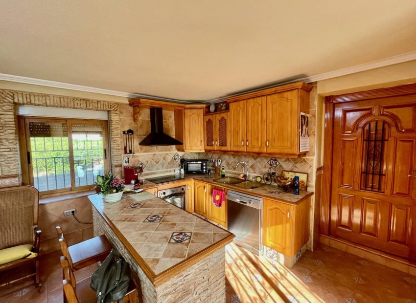 Resale - Villa - Orihuela