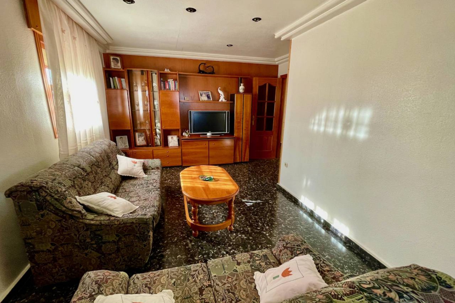 Resale - Villa - Orihuela