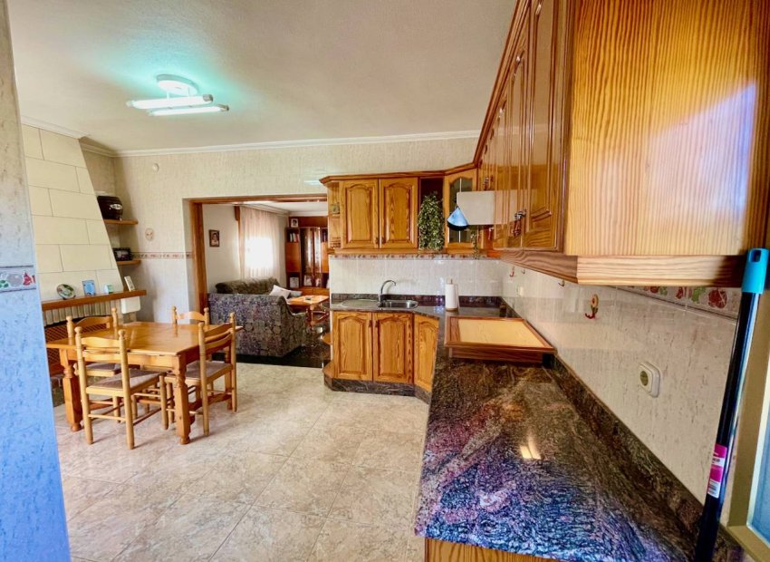 Resale - Villa - Orihuela