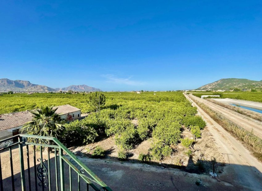 Resale - Villa - Orihuela