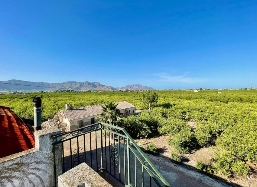 Resale - Villa - Orihuela