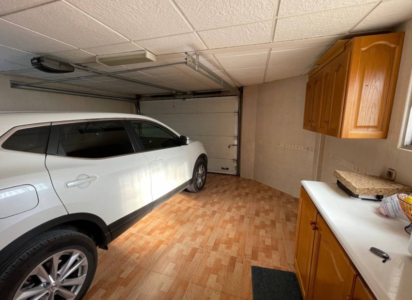 Resale - Villa - Orihuela