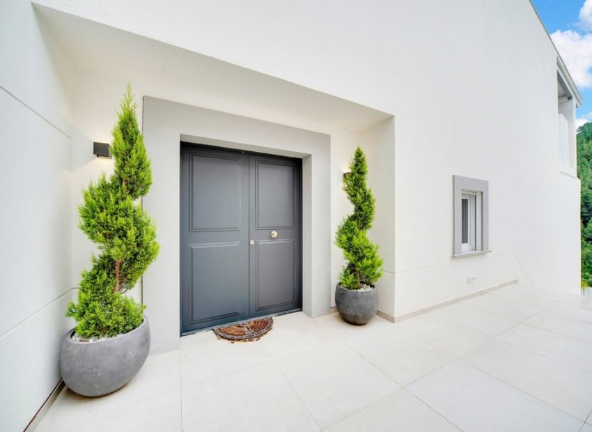 Resale - Villa - PALMA - Son Vida