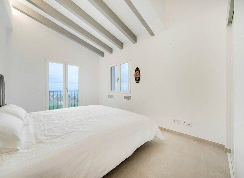 Resale - Villa - PALMA - Son Vida