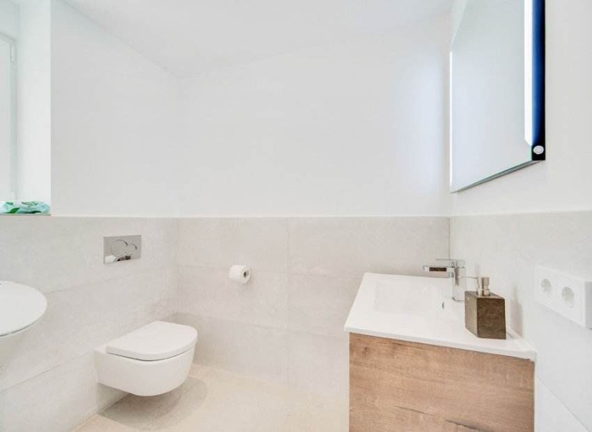 Resale - Villa - PALMA - Son Vida