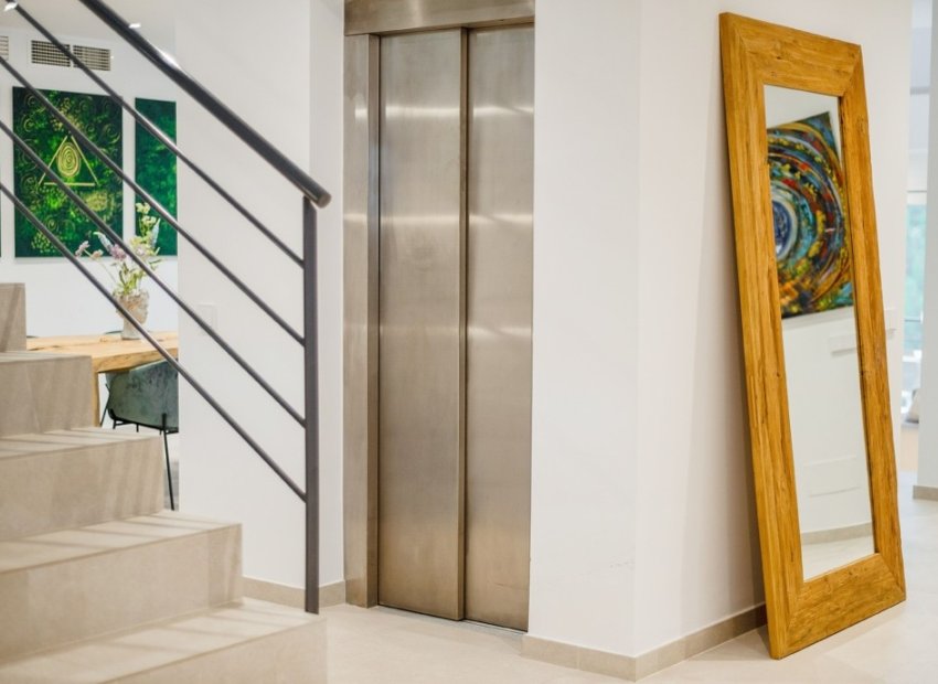 Resale - Villa - PALMA - Son Vida