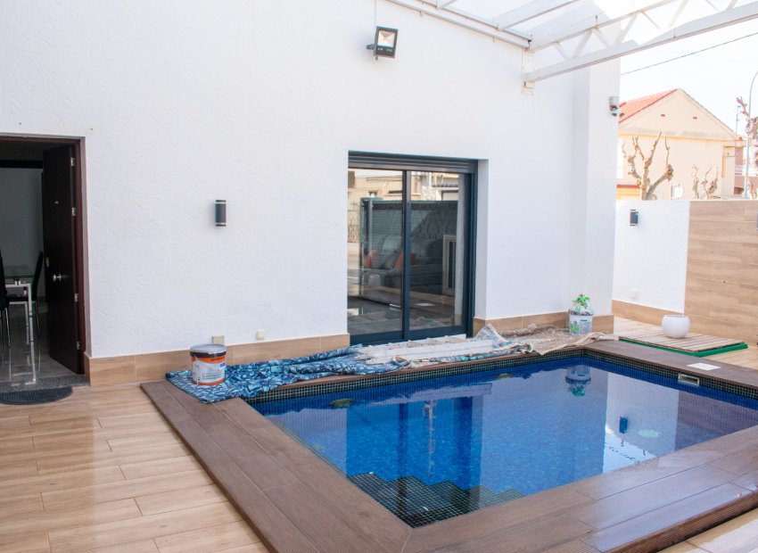 Resale - Villa - Pilar de la Horadada - Torre de la Horadada