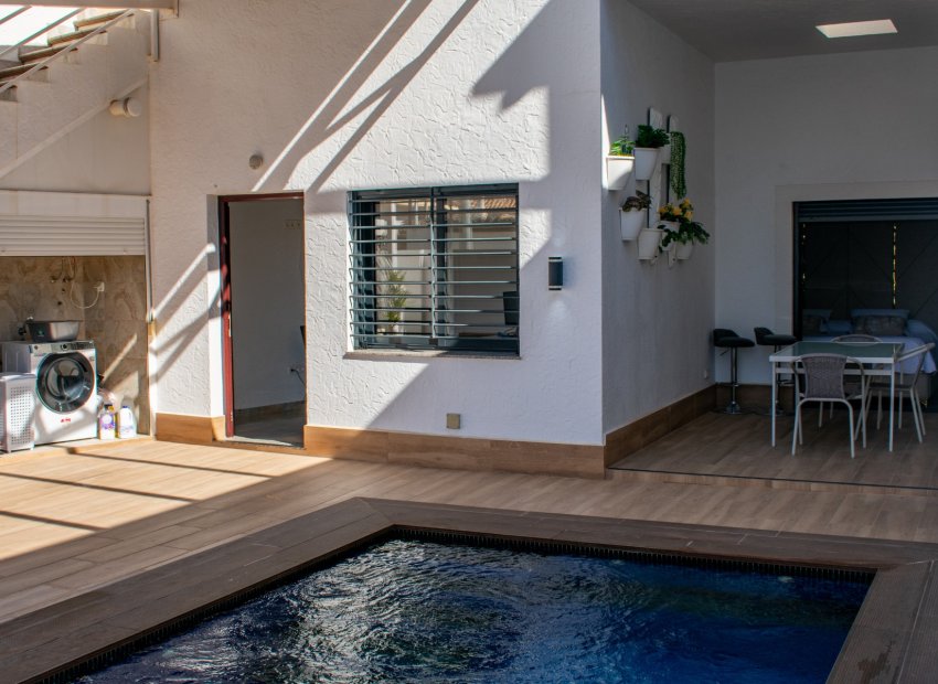 Resale - Villa - Pilar de la Horadada - Torre de la Horadada