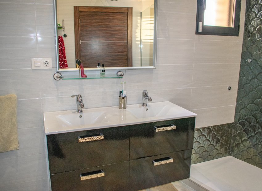 Resale - Villa - Pilar de la Horadada - Torre de la Horadada