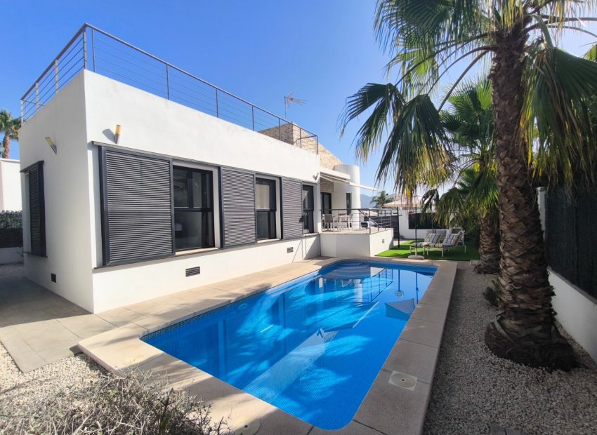 Resale - Villa - Polop - Alberca