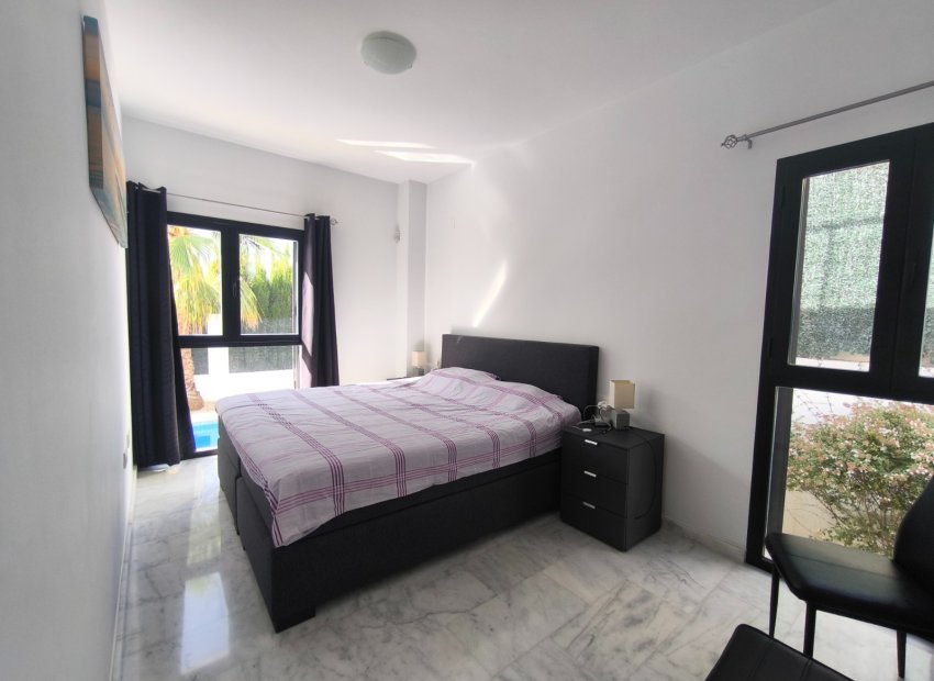 Resale - Villa - Polop - Alberca