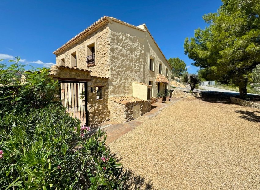 Resale - Villa - Relleu