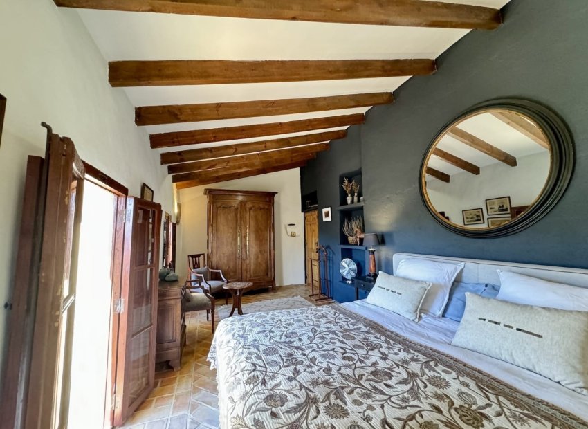 Resale - Villa - Relleu