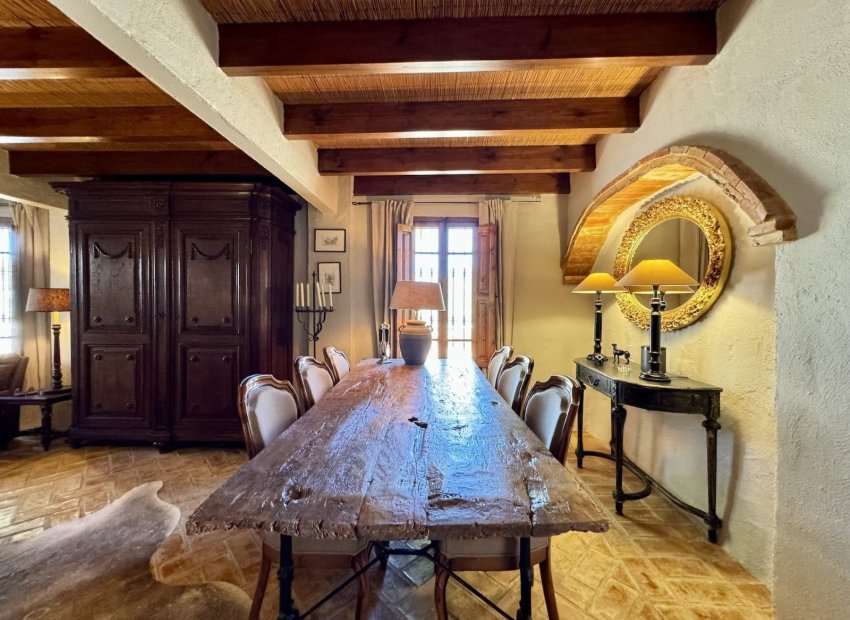 Resale - Villa - Relleu