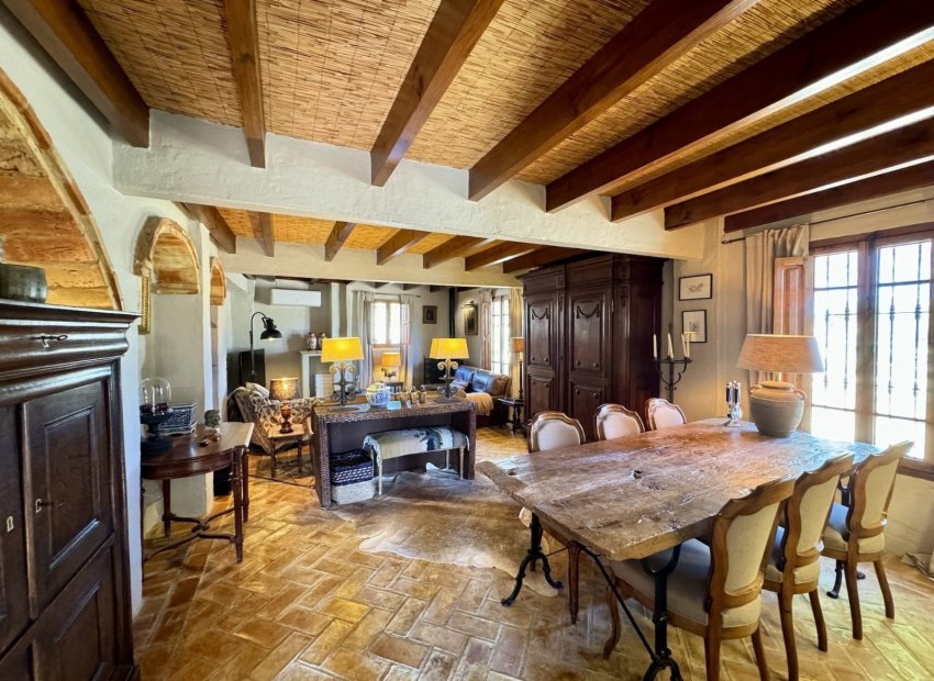 Resale - Villa - Relleu