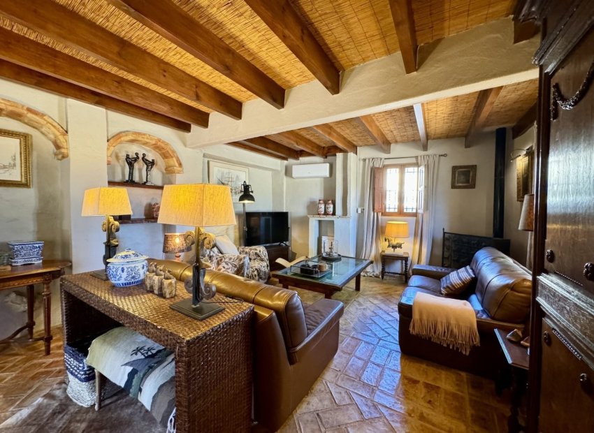 Resale - Villa - Relleu