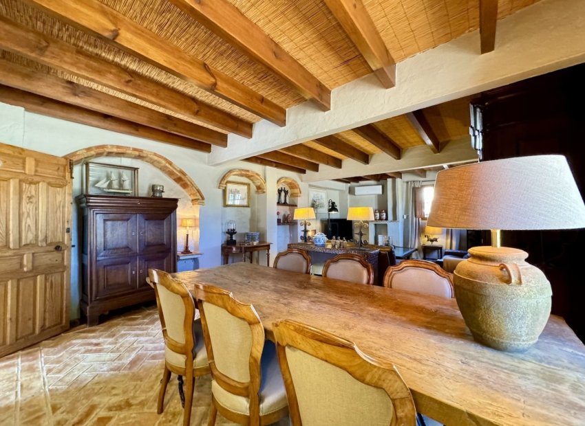 Resale - Villa - Relleu