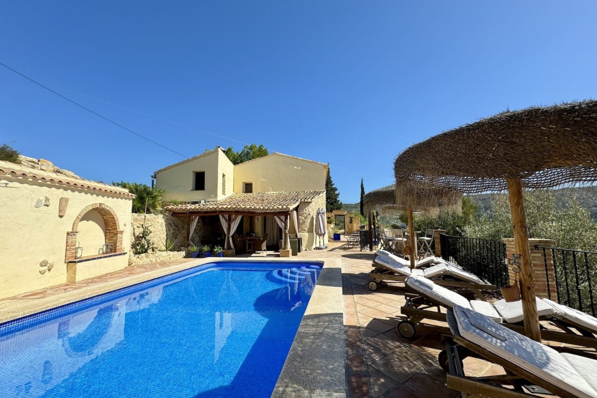 Resale - Villa - Relleu