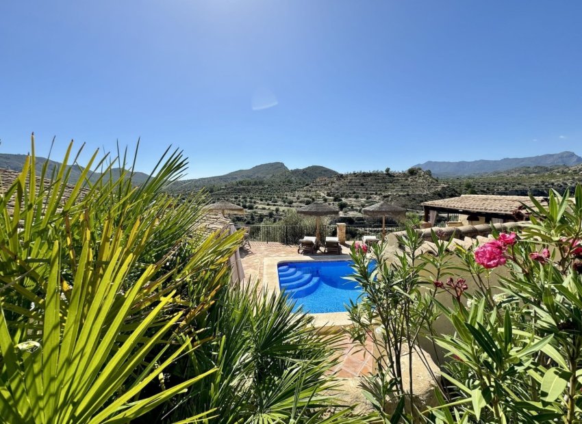 Resale - Villa - Relleu