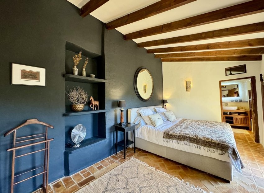 Resale - Villa - Relleu