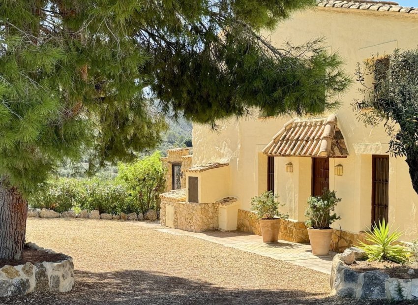 Resale - Villa - Relleu