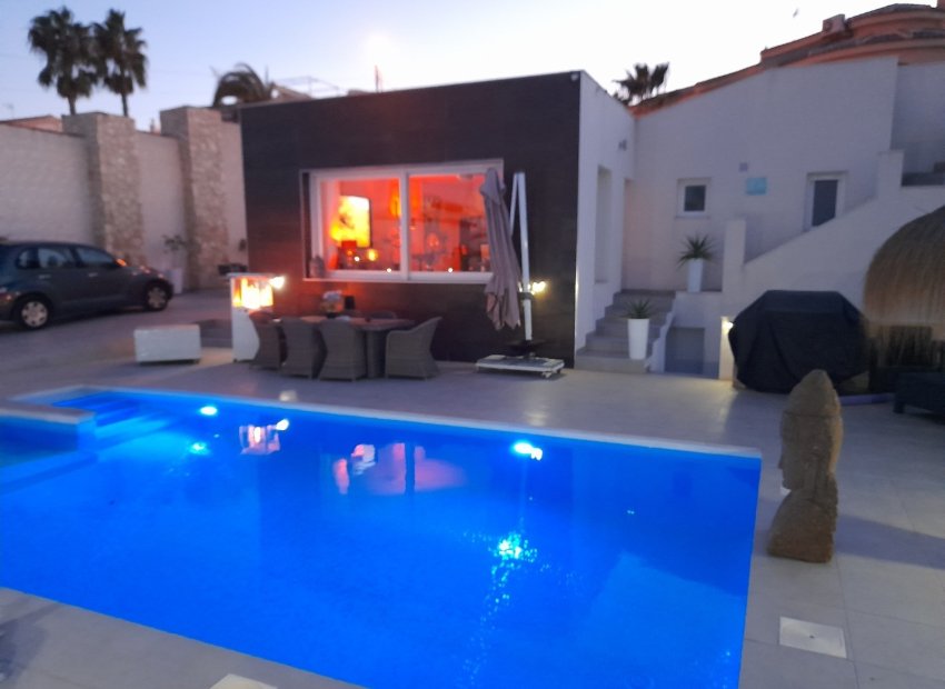 Resale - Villa - Rojales - Ciudad Quesada