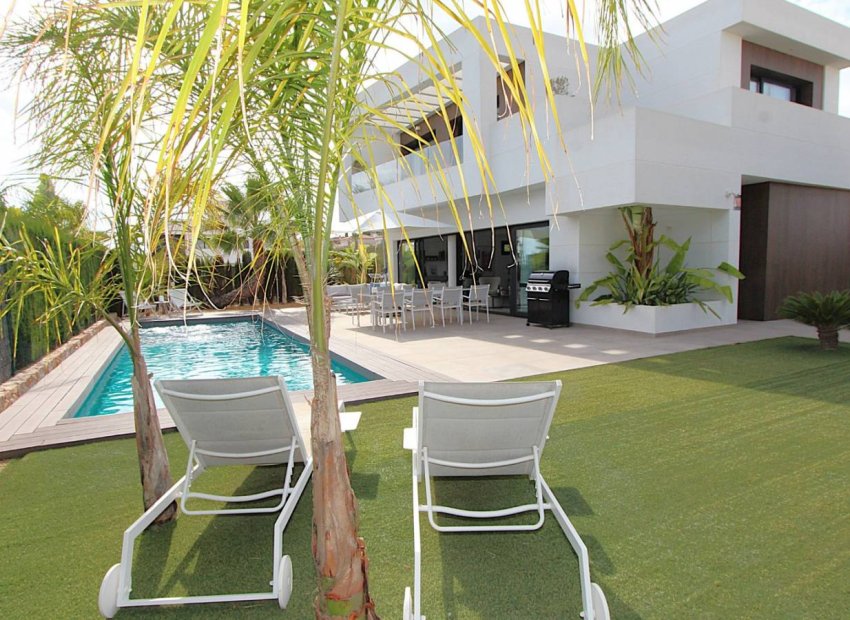 Resale - Villa - Rojales - Ciudad Quesada