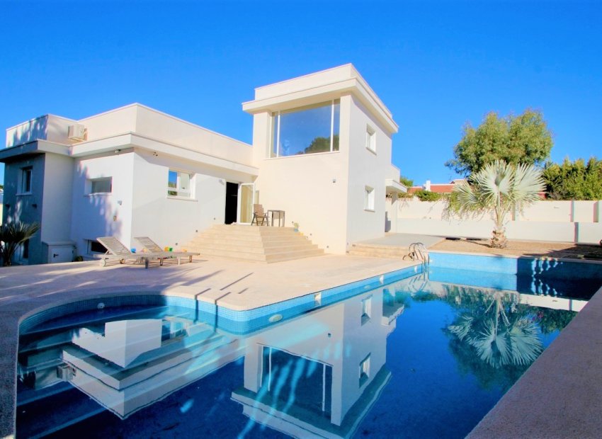 Resale - Villa - Rojales - Ciudad Quesada