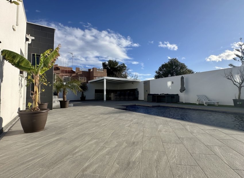 Resale - Villa - Rojales - Ciudad Quesada