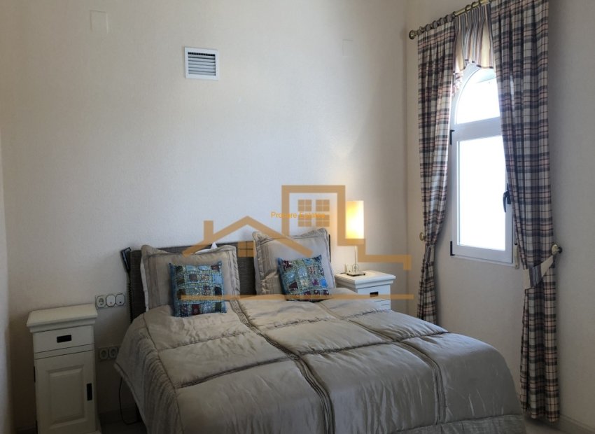 Resale - Villa - Rojales - La Marquesa Golf