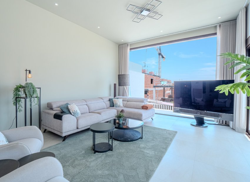 Resale - Villa - Rojales