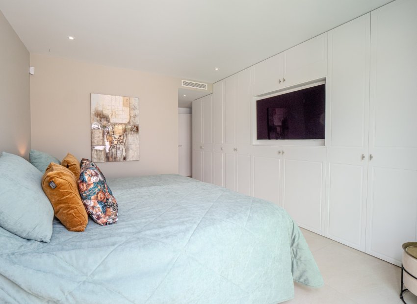 Resale - Villa - Rojales