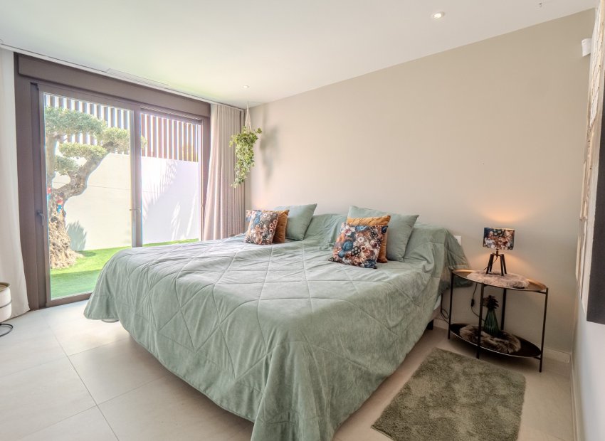 Resale - Villa - Rojales