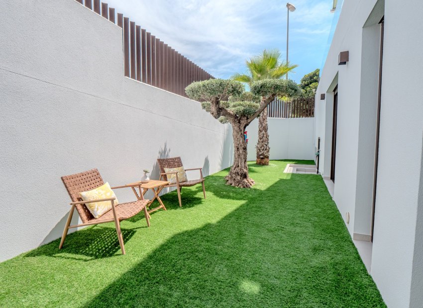 Resale - Villa - Rojales
