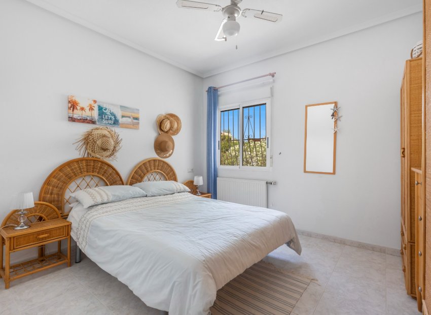 Resale - Villa - San Fulgencio - La Marina