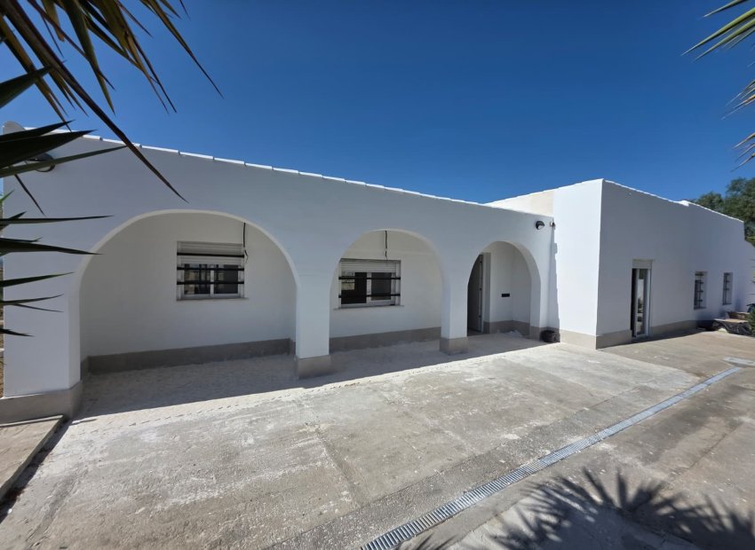 Resale - Villa - San Fulgencio - La Marina