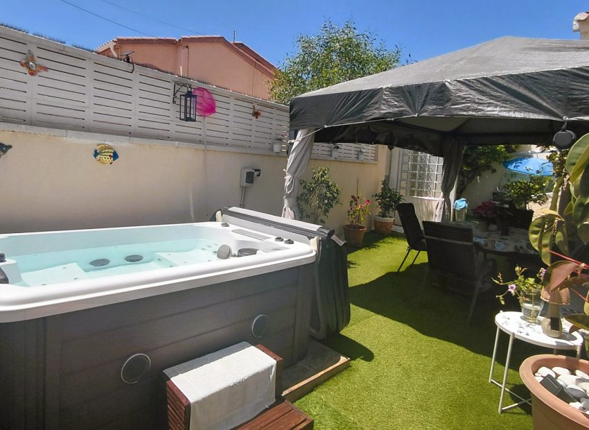 Resale - Villa - San Fulgencio