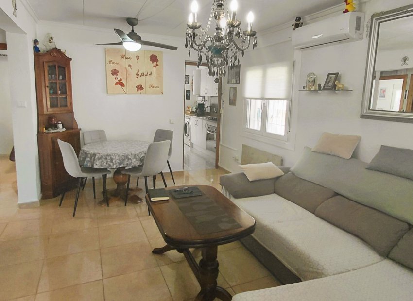 Resale - Villa - San Fulgencio
