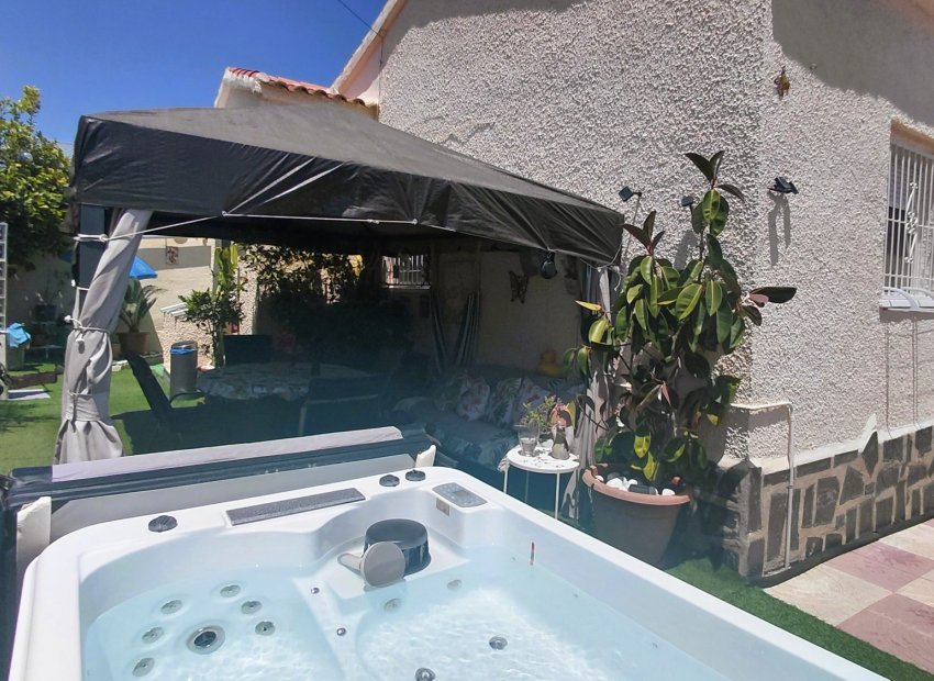 Resale - Villa - San Fulgencio
