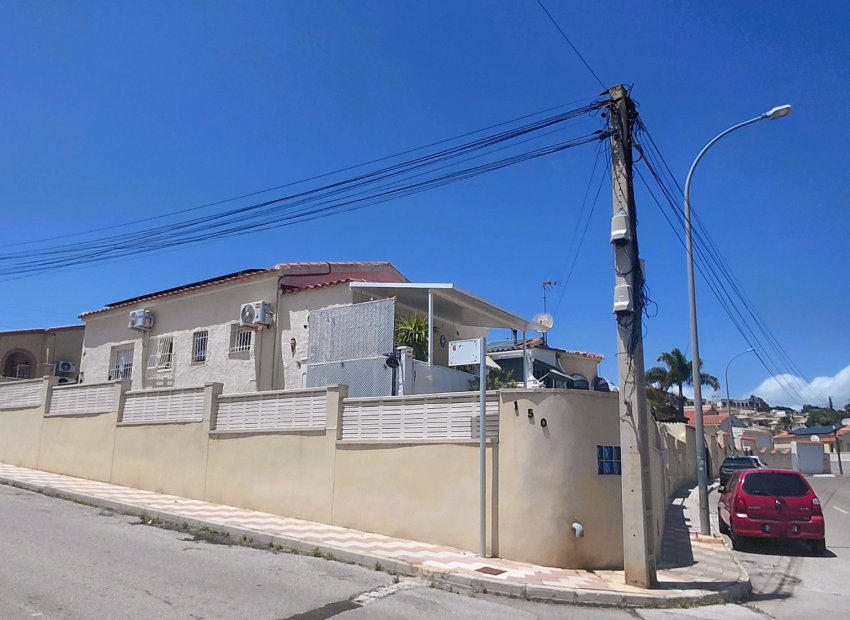 Resale - Villa - San Fulgencio