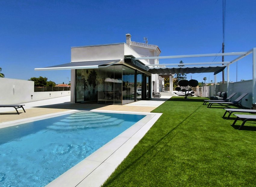 Resale - Villa - San Fulgencio