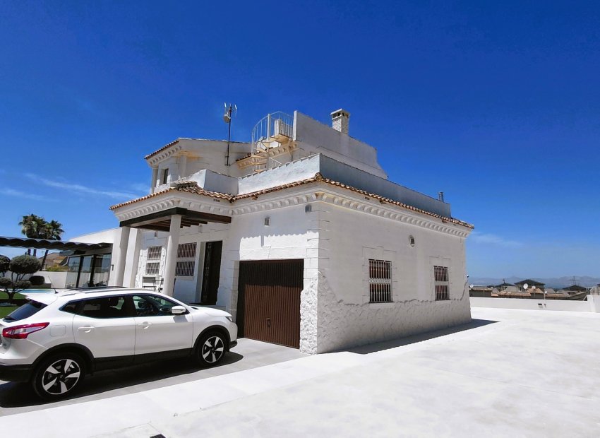 Resale - Villa - San Fulgencio