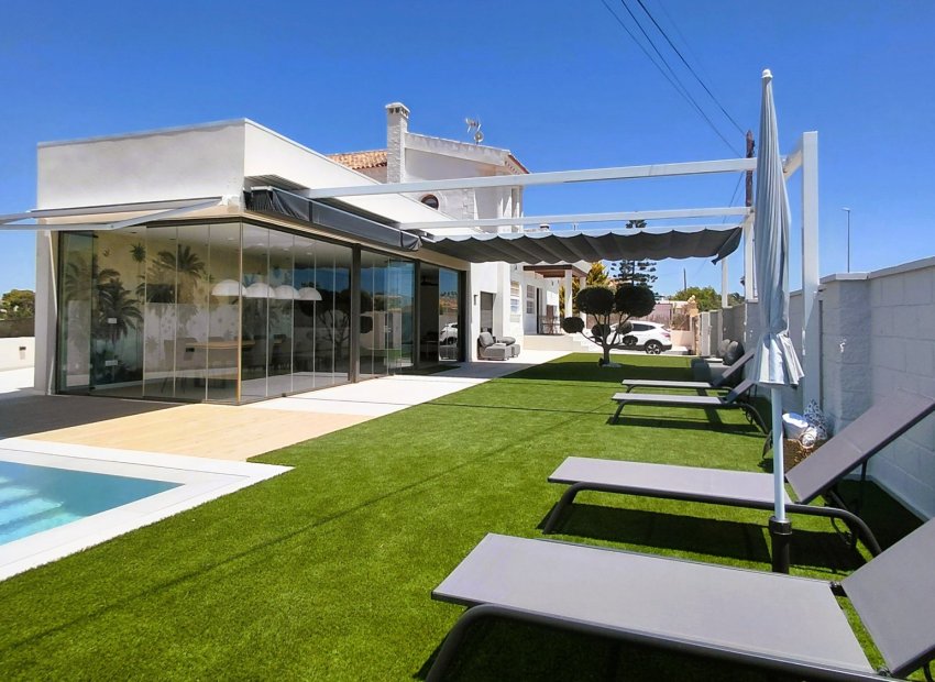 Resale - Villa - San Fulgencio