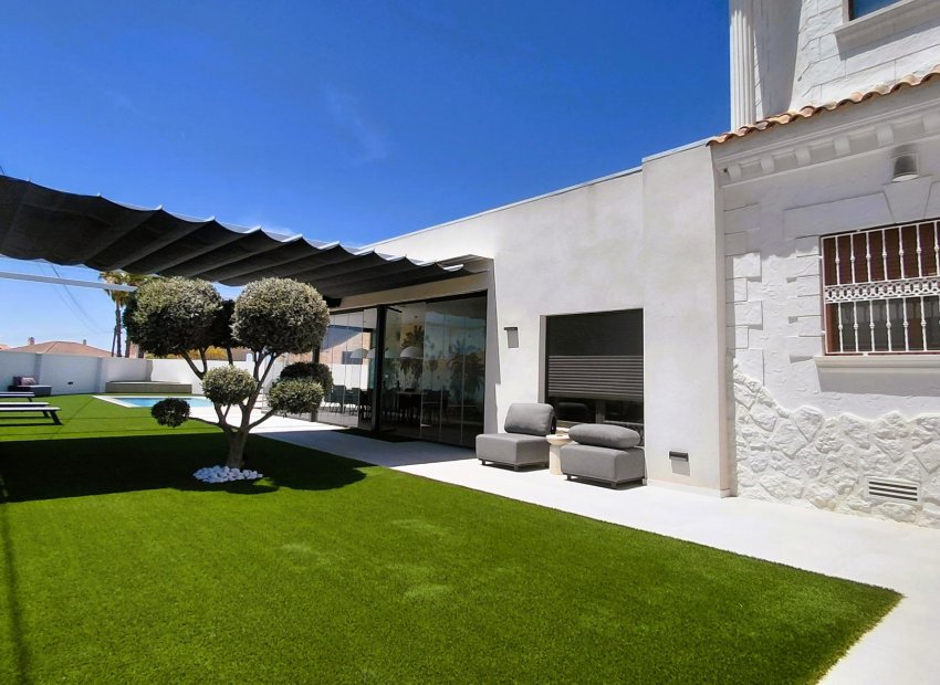 Resale - Villa - San Fulgencio